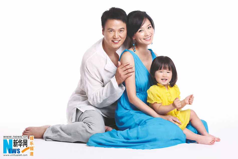 ��������Ů����ͥ