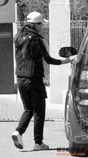 早前女子被拍到用莫少聪的车子,被指可能是孙云玲